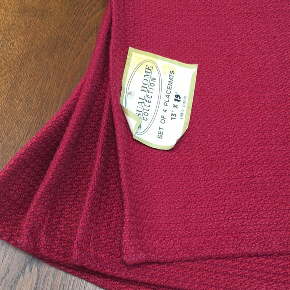 Set/4 placemats, napkins, oak nap.rings. Burgandy wine colored mats 13x19”. New. - Picture 4 of 4